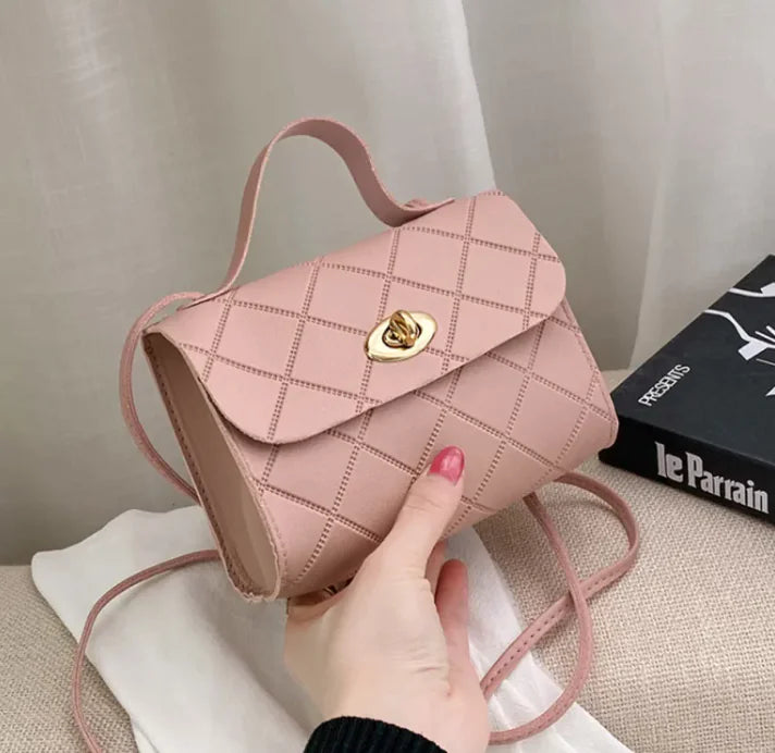 Mini Bolso de Mano con Patrón de Rombos