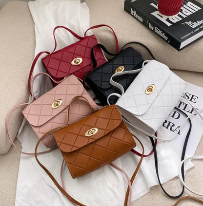 Mini Bolso de Mano con Patrón de Rombos